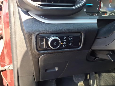 Used 2023 Ford Explorer XLT w/ Equipment Group 202A image 11
