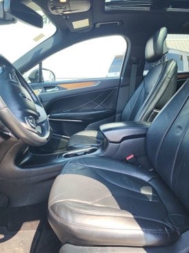 Used 2017 Lincoln MKC Reserve w/ Lincoln MKC Climate Package image 7