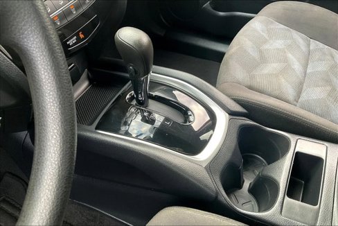 Used 2016 Nissan Rogue S image 15
