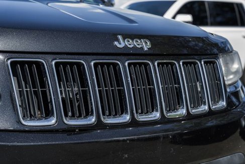 Used 2016 Jeep Grand Cherokee Limited w/ Trailer Tow Group IV image 14