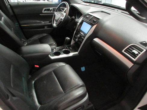 Used 2011 Ford Explorer XLT w/ 202A Rapid Spec Order Code image 8