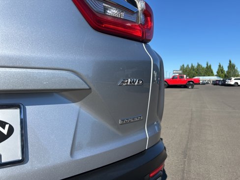 Used 2018 Honda CR-V Touring image 6