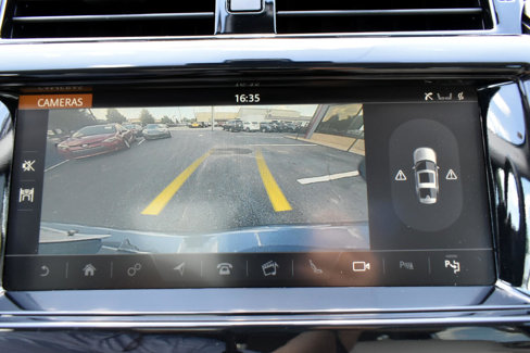 Used 2019 Land Rover Discovery HSE image 22