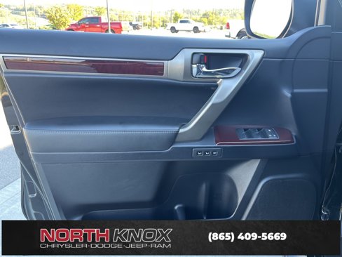Used 2016 Lexus GX 460 image 6