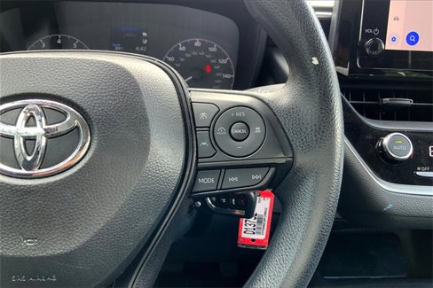 Used 2024 Toyota Corolla LE image 18