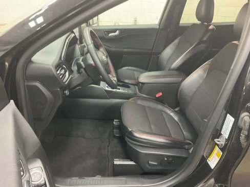 Used 2024 Ford Escape ST-Line image 8