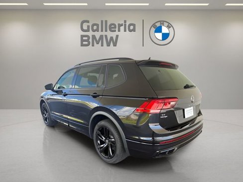 Used 2024 Volkswagen Tiguan SE R-Line image 16