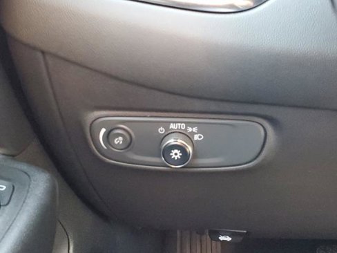 Certified 2022 Chevrolet Equinox LT image 12