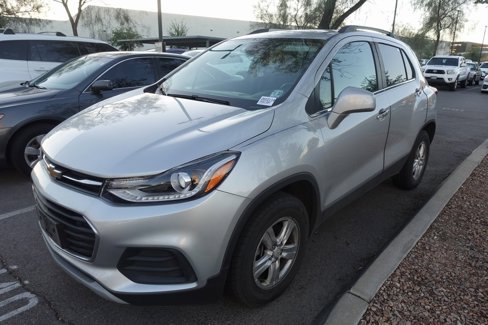 Used 2017 Chevrolet Trax LT w/ LT Convenience Package image 1
