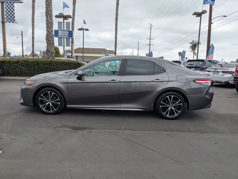 Used 2020 Toyota Camry SE image 16