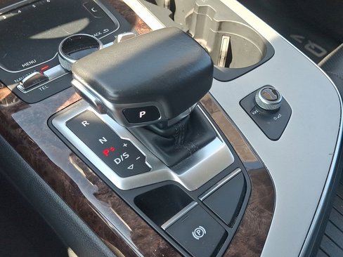 Used 2019 Audi Q7 2.0T Premium Plus w/ Premium Plus Package image 16