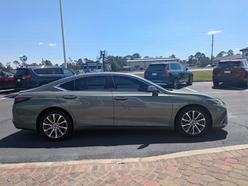 Used 2019 Lexus ES 350 Luxury image 3