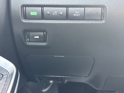 Used 2023 Nissan Sentra SR w/ SR Premium Package image 37