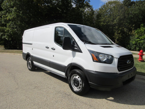 Used 2017 Ford Transit 250 130 Low Roof image 15