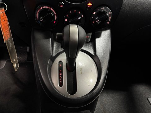 Used 2014 MAZDA MAZDA2 Sport image 23