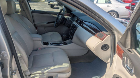 Used 2011 Chevrolet Impala LT w/ Luxury Edition Package image 36