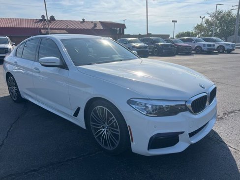 Used 2019 BMW 530i w/ M Sport Package image 2
