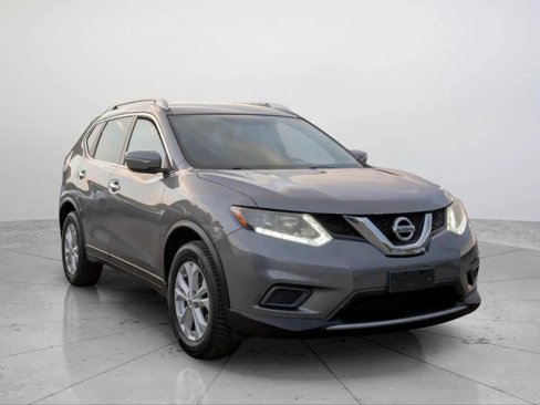 Used 2015 Nissan Rogue SV image 1