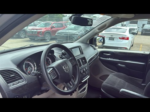 Used 2019 Dodge Grand Caravan SE image 9