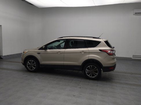 Used 2018 Ford Escape SE image 3