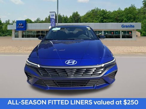 New 2025 Hyundai Elantra Sport image 3