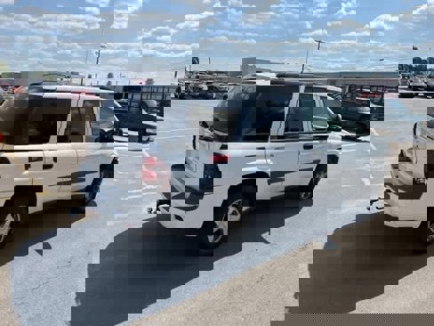 Used 2005 Chevrolet TrailBlazer LS w/ LS Preferred Equipment Group image 17