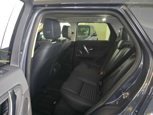 Certified 2025 Land Rover Discovery Sport S image 15