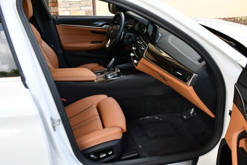 Used 2018 BMW 530i xDrive image 45