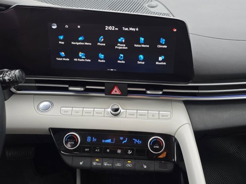 Used 2022 Hyundai Elantra Limited image 21
