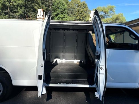 Used 2020 Chevrolet Express 2500 Extended w/ Driver Convenience Package image 10