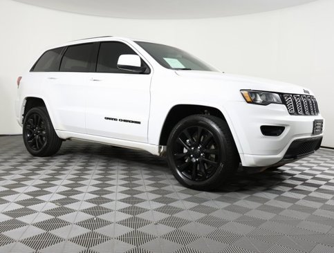 Used 2021 Jeep Grand Cherokee Laredo X image 3
