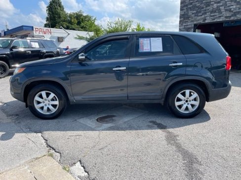 Used 2011 Kia Sorento LX image 8