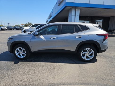 New 2026 Chevrolet Trax LS w/ LS Convenience Package image 2