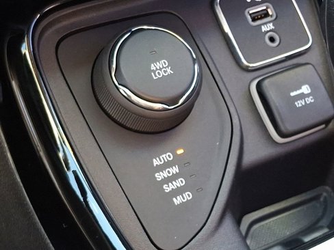 Used 2019 Jeep Compass Altitude image 25