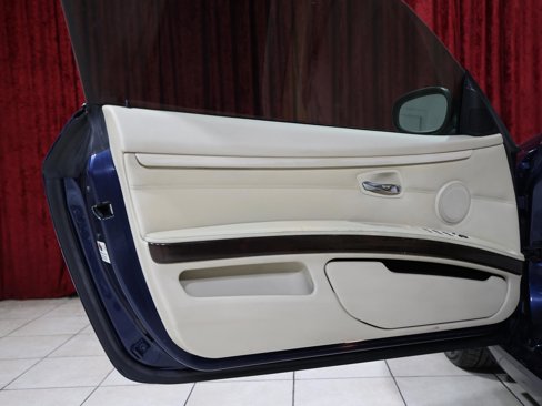 Used 2011 BMW 328i Convertible image 13