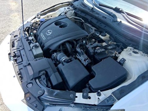 Used 2015 MAZDA MAZDA3 i Touring w/ Technology Package image 36