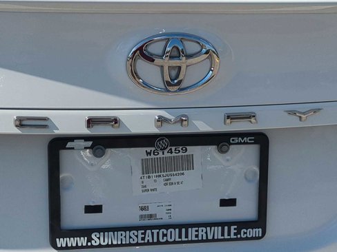 Used 2018 Toyota Camry SE image 12