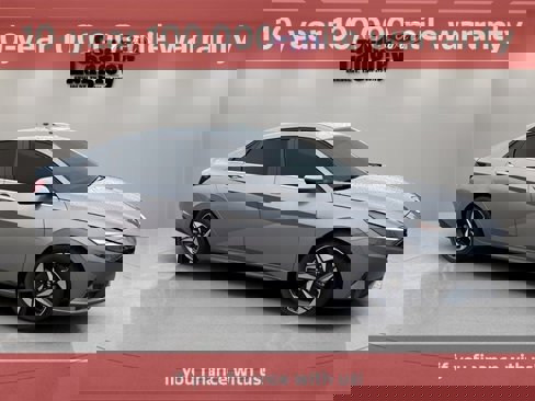 Used 2023 Hyundai Elantra Limited image 8