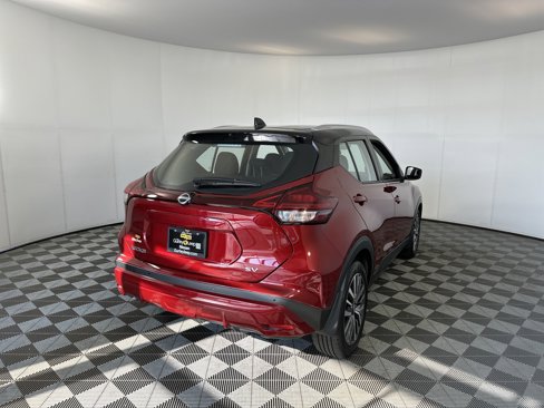 Used 2023 Nissan Kicks SV image 10