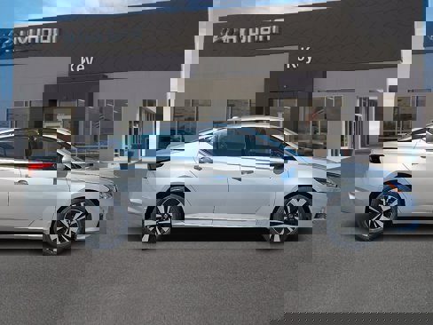 Used 2020 Nissan Altima 2.5 SV image 3