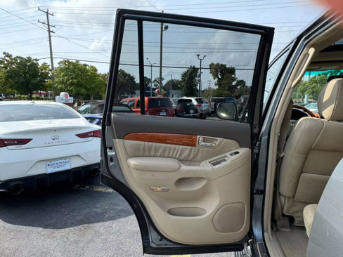 Used 2005 Lexus GX 470 image 12