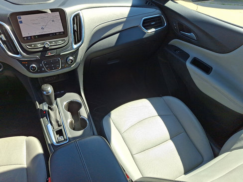 Used 2019 Chevrolet Equinox Premier image 16