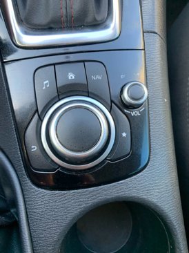 Used 2016 MAZDA MAZDA3 i Touring w/ Popular Equipment Package image 29