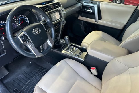Used 2019 Toyota 4Runner 4WD image 10