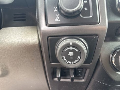 Used 2016 Ford F150 XLT w/ Equipment Group 302A Luxury image 31