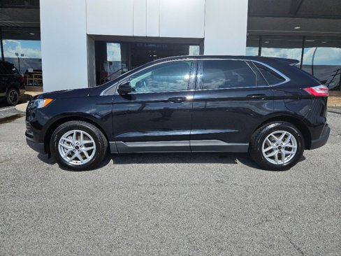 Used 2023 Ford Edge SEL image 3