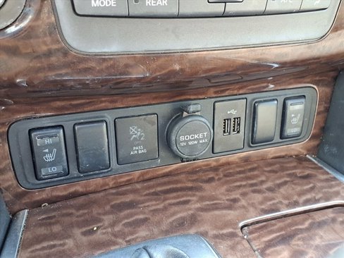 Used 2018 Nissan Armada SL w/ Premium Package image 7