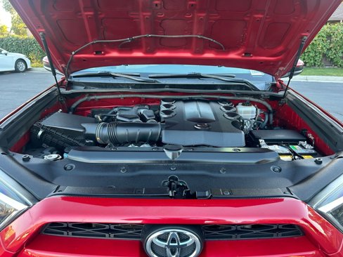 Used 2014 Toyota 4Runner SR5 image 31