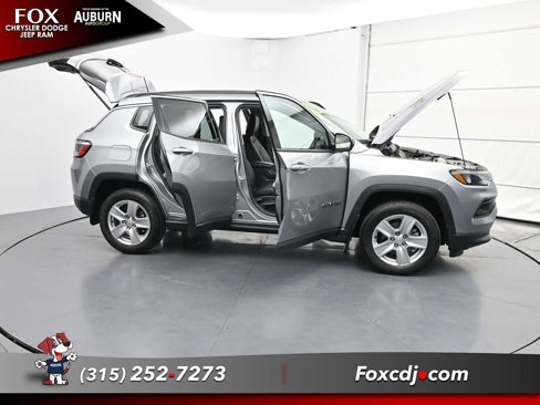 Used 2022 Jeep Compass Latitude w/ Convenience Group image 36
