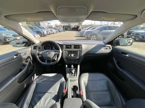 Used 2015 Volkswagen Jetta S image 14
